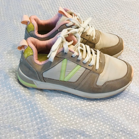 Vionic sneakers - Picture 2 of 10